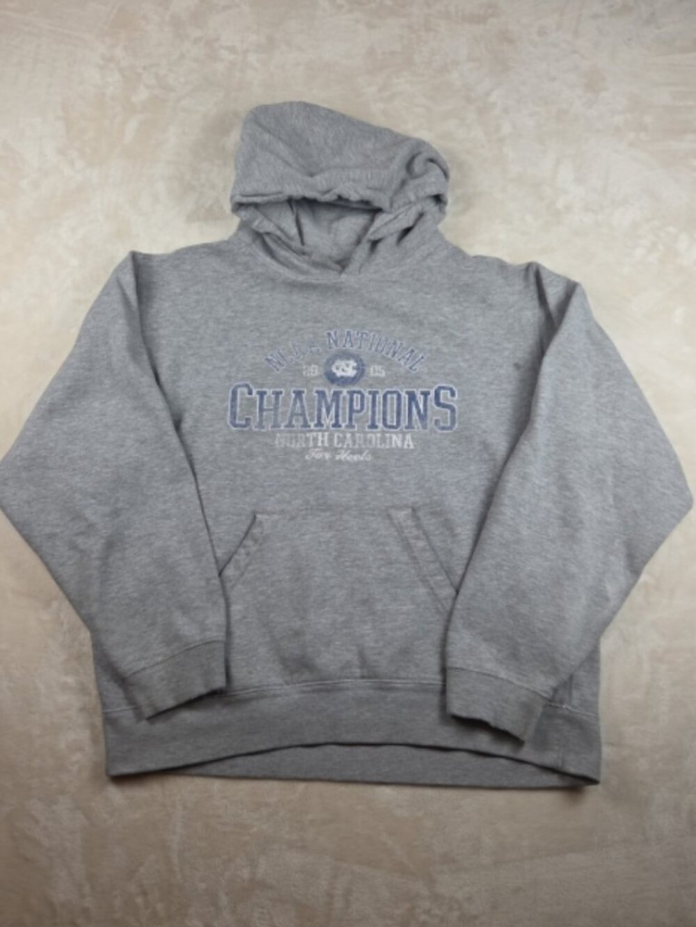 J. America North Carolina Hoodie Gray L – 2005 UNC Tar Heels